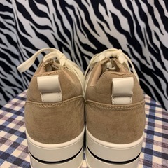 【新品】ベージュ レディース スニーカー Mサイズの画像