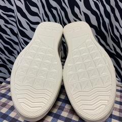 【新品】ベージュ レディース スニーカー Mサイズの画像