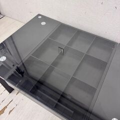  24721  ガラス天板ディスプレイ収納付きローテーブル ドン・キホーテ   ◆大阪市内・東大阪市他 6,000円以上ご購入で無料配達いたします！◆ ※高槻・枚方方面◆西宮・尼崎方面◆生駒方面　それぞれ条件付き無料配送あり！            の画像