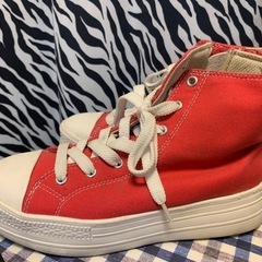 【USED】レディース ハイカットスニーカー レッド Sサイズの画像