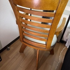 回転椅子2脚の画像