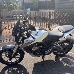 Honda CB125Rの画像