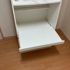 食器棚の画像