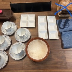 食器、排気口カバー等まとめ売りの画像