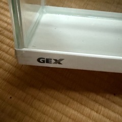 水槽　GEX 60cm スリムタイプ　ガラス水槽　魚　熱帯魚　爬虫類　飼育水槽の画像