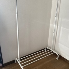 IKEA RIGGA ハンガーラック ホワイトの画像