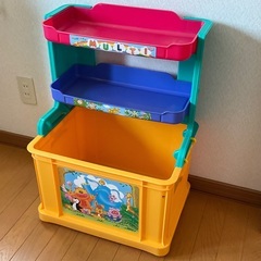 カネさんに決まりました。おもちゃケースとクーラーボックスの画像