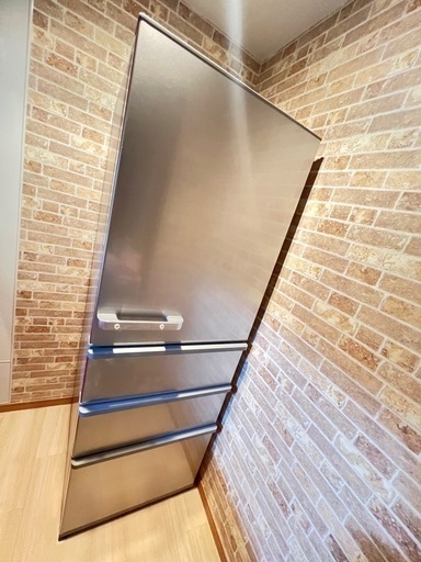 シルバー フレンチドア冷蔵庫 アクゥア355L/2017 シルバー フレンチドア冷蔵庫 アクゥア355L/2017 シルバー