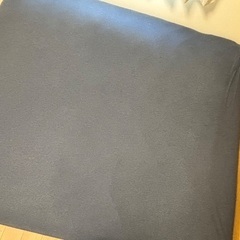 クイーンベッドフレームの画像