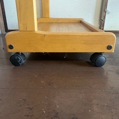 木製の布ラック cloth rackの画像