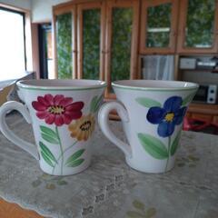 花柄の可愛いマグカップの画像