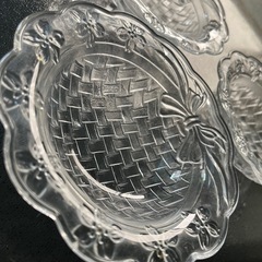 ガラスの器　リボン　フラワー　３枚の画像