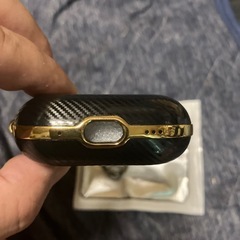 air pod pro2世代用カバーブラックXゴールドの画像