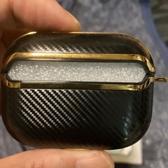 air pod pro2世代用カバーブラックXゴールドの画像