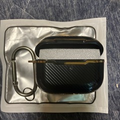 air pod pro2世代用カバーブラックXゴールドの画像