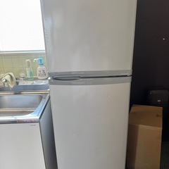 安い大型冷蔵庫の画像