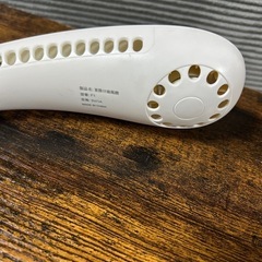 首かけ扇風機の画像