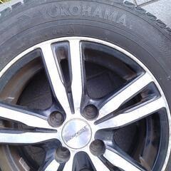 ヴィッツ等175/70R14スタッドレス（ホイール付）の画像