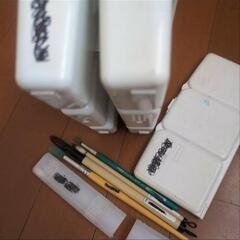 絵の具セットの画像