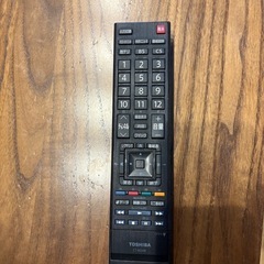 東芝製液晶テレビ（スタンド付き）の画像