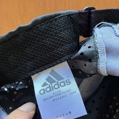adidasキャップ　レディースの画像