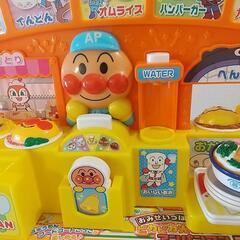 アンパンマンのフードコートの画像