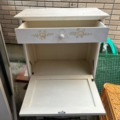 【決まりました】棚、キャビネット　無料で譲りますの画像