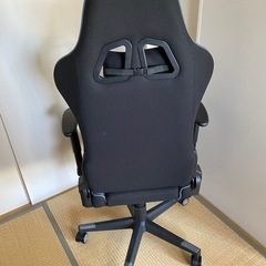 ゲーミングチェアの画像