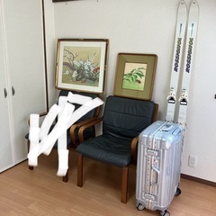 1人掛けソファ　プリンター　スピーカーなどなどの画像