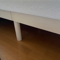ベッドフレームの画像