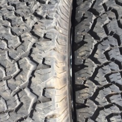 パジェロ　15インチ　31X10.5R15の画像