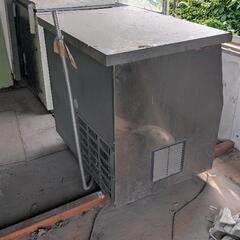 製氷機　サンヨー　ジャンクの画像