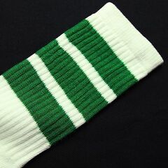 (3957) SkaterSocks (スケーターソックス) ロングソックス 靴下 男女兼用 ソックス チューブソックス Knee high White tube socks with Green stripes style 1 (22インチ) スケボー SK8 SKATEの画像