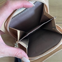 捨てます。小銭入れつきお財布の画像
