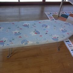 旧い レトロ アイロン台 折りたたみ脚　DIY素材などにの画像