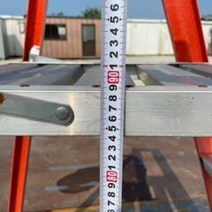 【東員町】脚立 2個セット　【在庫処分】　ハシゴ　はしご　梯子　足場　アルミ　三脚　ステップ　タラップ　踏み台　キャンプ　DIY②の画像