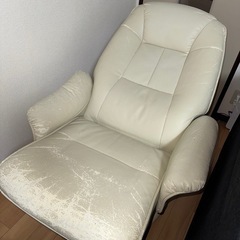 【無料】リクライニングチェア＆オットマンの画像