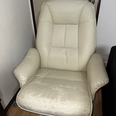 【無料】リクライニングチェア＆オットマンの画像