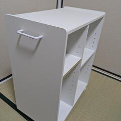 【手渡し希望】キャスターと取っ手付き棚の画像