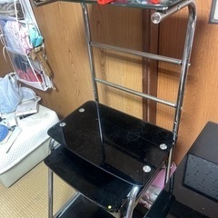 パソコンデスクの画像