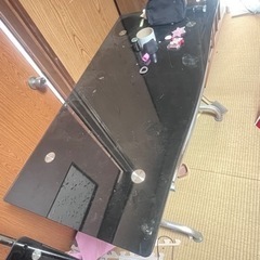 パソコンデスクの画像