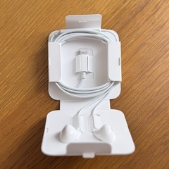 iPhone純正 有線イヤホンの画像