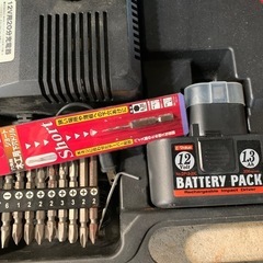 12vインパクトドライバーの画像