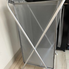 ニトリ ランドリーバスケット、5Lゴミ箱、収納バスケットの画像