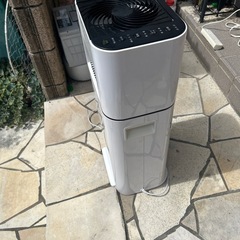 アイリスオーヤマ　除湿機　サーキュレーター
の画像