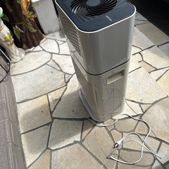 アイリスオーヤマ　除湿機　サーキュレーター
の画像