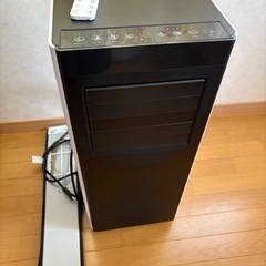 QUADS(クワッズ)/オートルーバー付 ポータブルエアコン(3モード：冷風・送風・除湿/オートルーバー搭載/窓用パネル付)/QS518WBの画像
