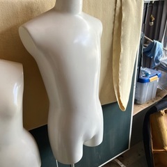 マネキン　一体の価格　2台ありの画像