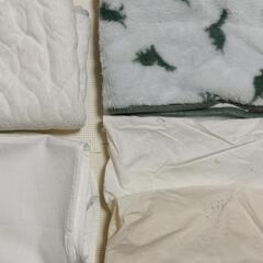 【引き取り限定】KATOJIベビーベッド＋TinyLoveメリー＋西川布団セットのおまけ付き！の画像