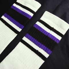 (4741) SkaterSocks ロングソックス 靴下 男女兼用 ソックス スケート スケボー チューブソックス Knee high White tube socks with Black-Purple stripes style 4 (22インチ) SKATE SK8の画像